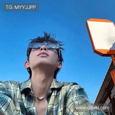 钟凌耘